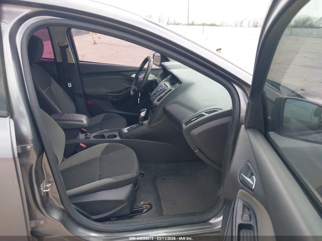 Ford FOCUS SE 2014 1FADP3F28EL354996 Image 5