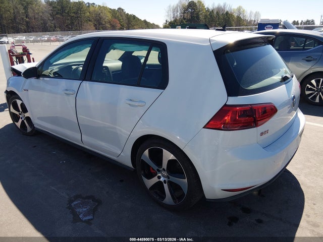 2016 VOLKSWAGEN GOLF GTI 3VW547AU1GM020105 Photo 2