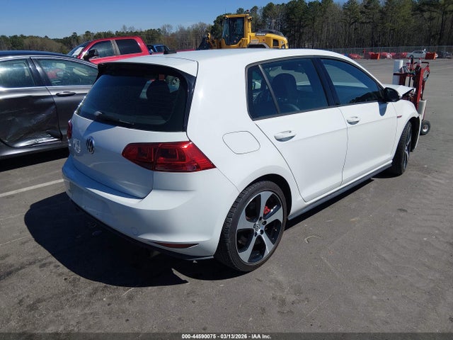2016 VOLKSWAGEN GOLF GTI 3VW547AU1GM020105 Photo 3