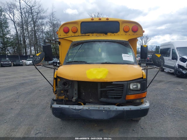 Продажа на аукционе авто 2004 Gmc Savana Cutaway Standard W/c7l/c7n, vin: 1GDJG31U541150295, номер лота: 44590079