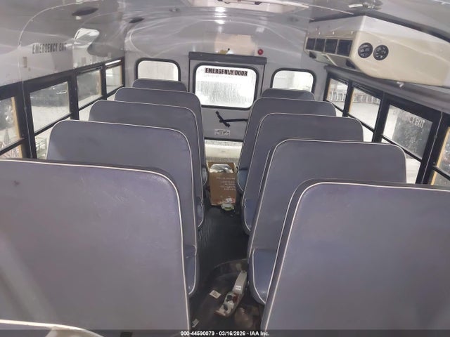 Продажа на аукционе авто 2004 Gmc Savana Cutaway Standard W/c7l/c7n, vin: 1GDJG31U541150295, номер лота: 44590079