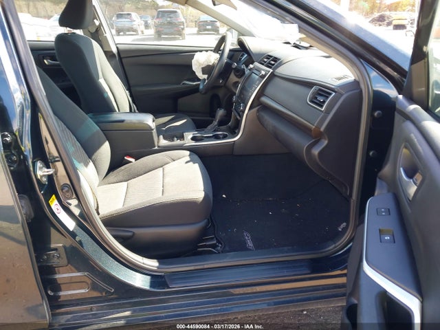2015 Toyota Camry Le მანქანა იყიდება აუქციონზე, vin: 4T4BF1FK0FR457514, აუქციონის ნომერი: 44590084