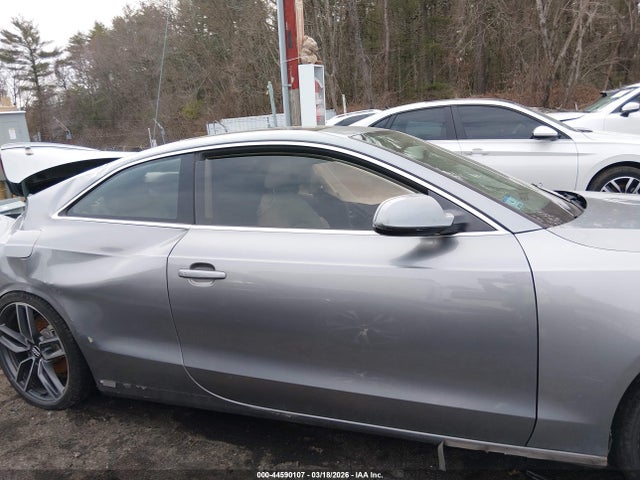 Продаж на аукціоні авто 2011 Audi A5 2.0t Premium, vin: WAUCFAFR9BA079542, номер лоту: 44590107
