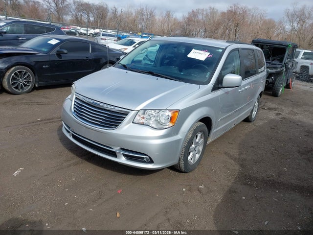 2011 Chrysler Town & Country Touring მანქანა იყიდება აუქციონზე, vin: 2A4RR5DG0BR715753, აუქციონის ნომერი: 44590172