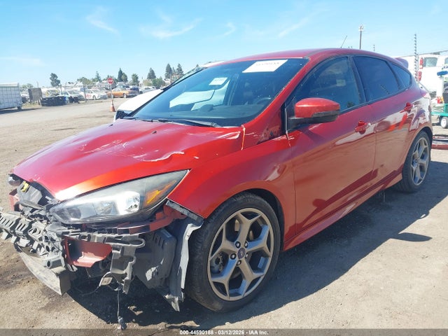 Ford FOCUS ST 2018 1FADP3L90JL289959 Image 2