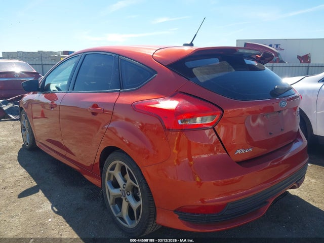Ford FOCUS ST 2018 1FADP3L90JL289959 Image 3