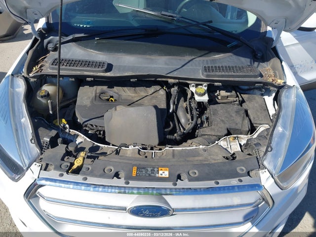 1FMCU0GD1JUB73929 Ford ESCAPE SE