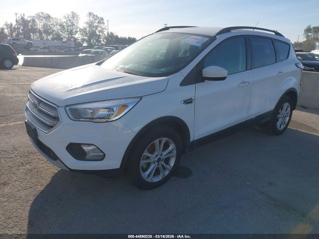 1FMCU0GD1JUB73929 Ford ESCAPE SE