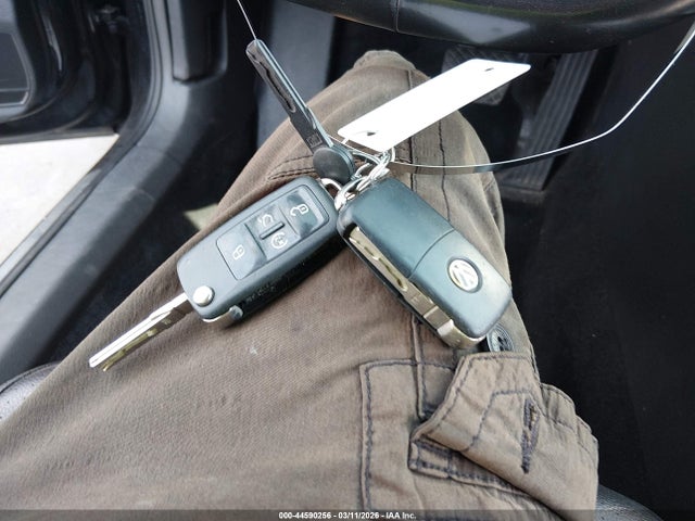 2017 VOLKSWAGEN PASSAT 1VWGT7A36HC054143 Photo 10