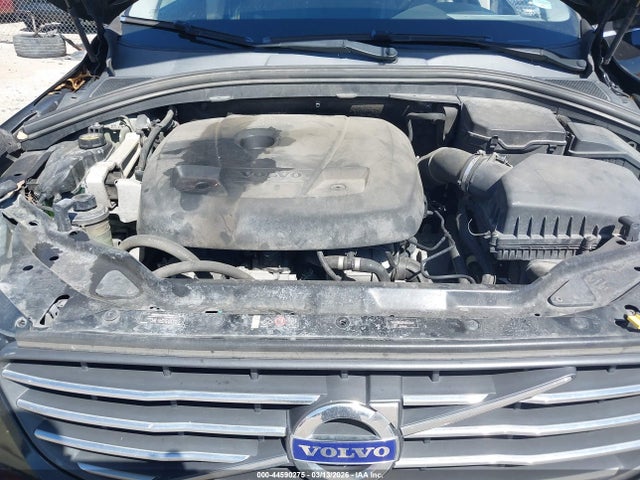 2017 VOLVO XC60 YV440MDU3H2042648 Photo 9