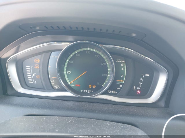 2017 VOLVO XC60 YV440MDU3H2042648 Photo 6