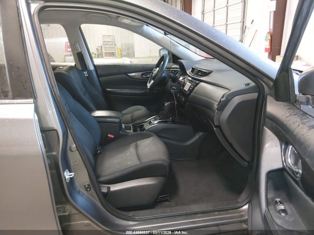 2017 NISSAN ROGUE 5N1AT2MT3HC746699 Photo 4