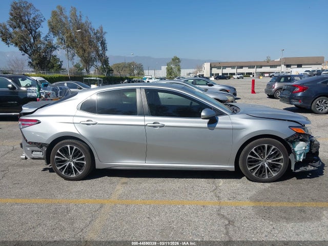 4T1B11HK5KU190709 Toyota CAMRY SE