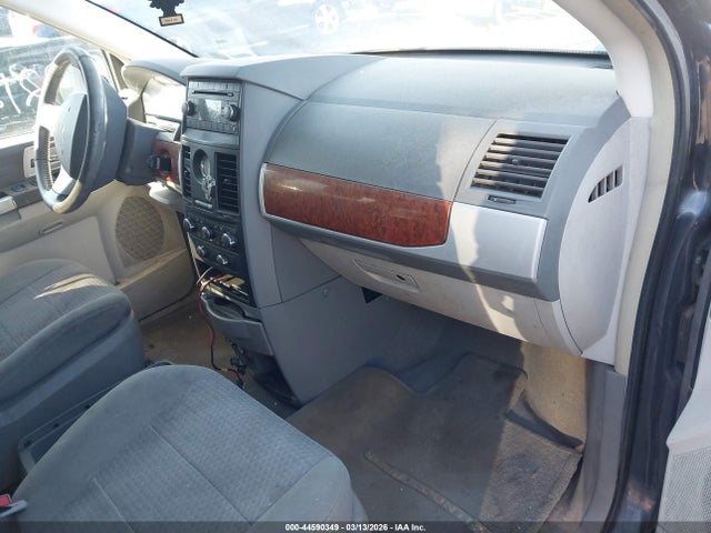 Продажа на аукционе авто 2008 Chrysler Town & Country Touring, vin: 2A8HR54P78R640780, номер лота: 44590349
