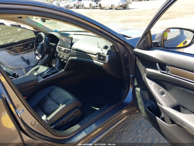 Продажа на аукционе авто 2022 Honda Accord Ex-l, vin: 1HGCV1F59NA004607, номер лота: 44590369