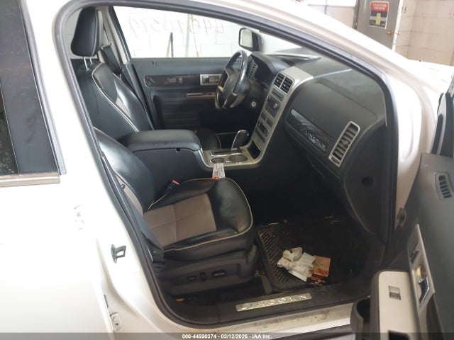 2008 LINCOLN MKX 2LMDU88C38BJ08612 Photo 4