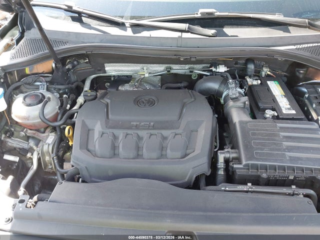 44590378 :رقم المزاد ، 3VV2B7AX5JM163816 vin ، 2018 Volkswagen Tiguan 2.0t Se/2.0t Sel مزاد بيع