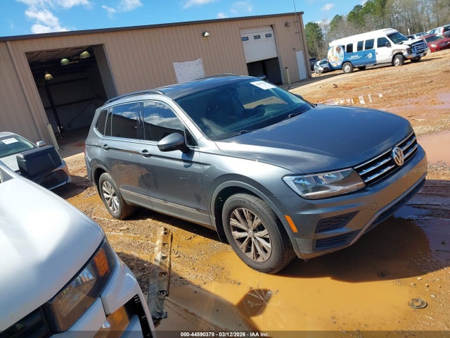 44590378 :رقم المزاد ، 3VV2B7AX5JM163816 vin ، 2018 Volkswagen Tiguan 2.0t Se/2.0t Sel مزاد بيع