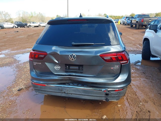 44590378 :رقم المزاد ، 3VV2B7AX5JM163816 vin ، 2018 Volkswagen Tiguan 2.0t Se/2.0t Sel مزاد بيع
