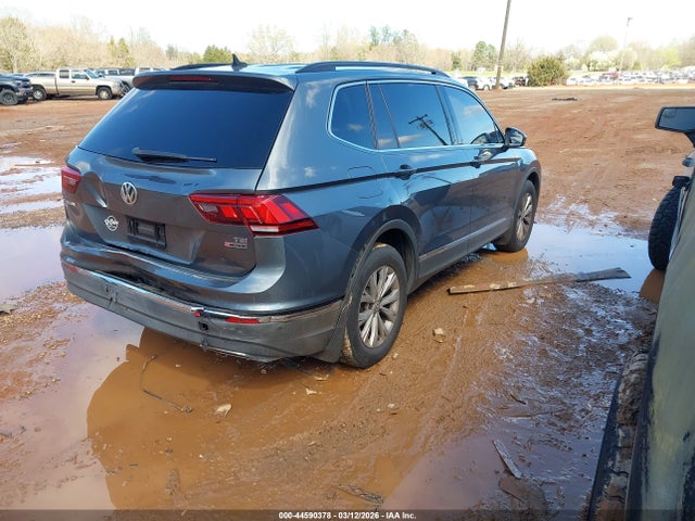 44590378 :رقم المزاد ، 3VV2B7AX5JM163816 vin ، 2018 Volkswagen Tiguan 2.0t Se/2.0t Sel مزاد بيع