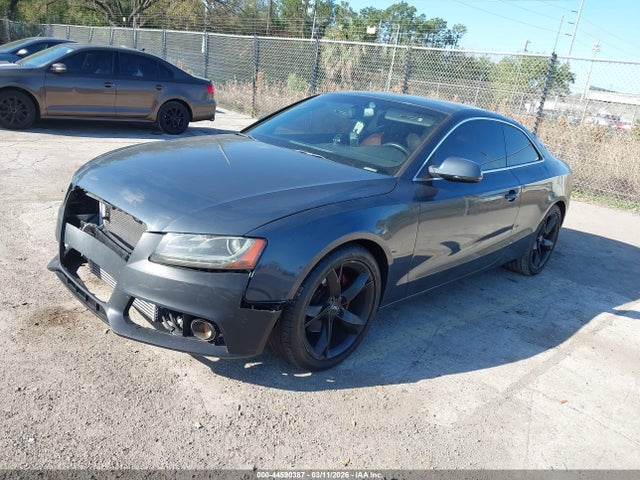 2011 AUDI A5 WAULFAFR1BA043859 Photo 1