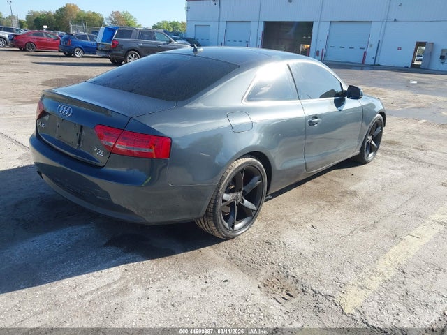 2011 AUDI A5 WAULFAFR1BA043859 Photo 3