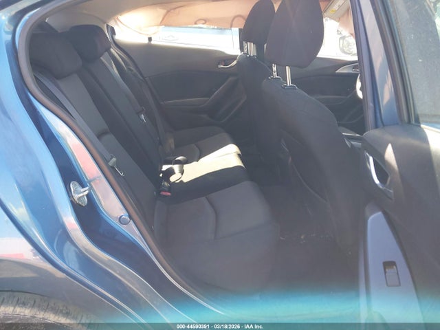 Продаж на аукціоні авто 2018 Mazda Mazda3 Sport, vin: 3MZBN1K74JM194540, номер лоту: 44590391