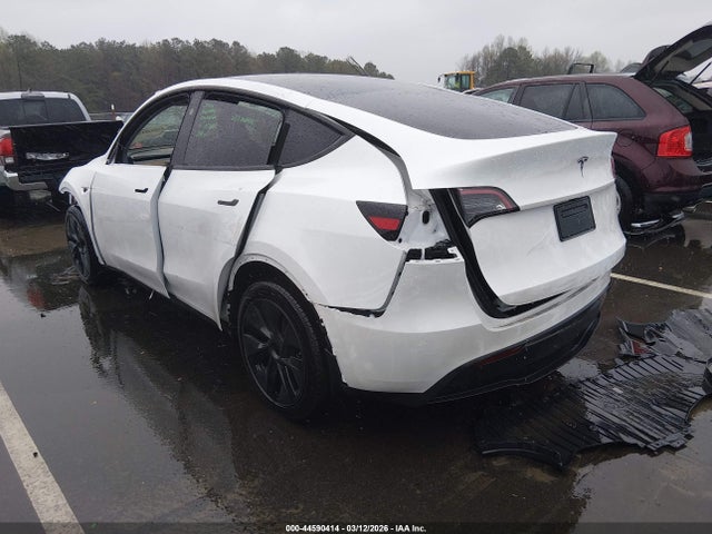 2025 TESLA MODEL Y 7SAYGDED4SA374116 Photo 2