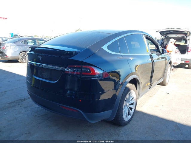 2016 TESLA MODEL X 5YJXCDE24GF030346 Photo 3