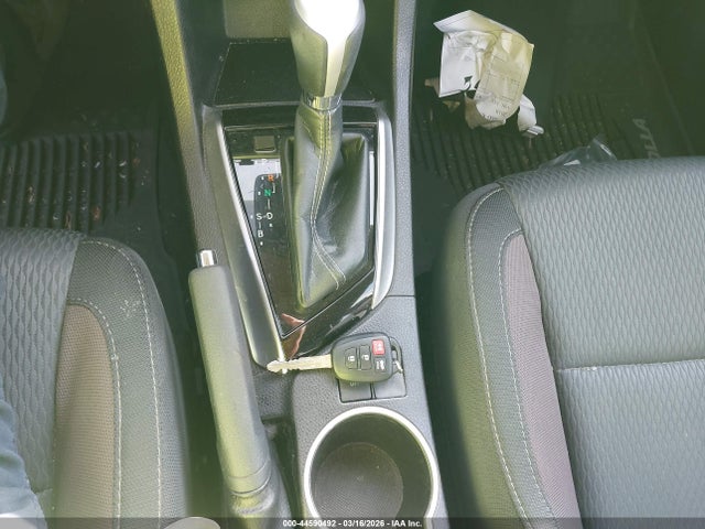 5YFBURHE7JP788851 Toyota COROLLA LE