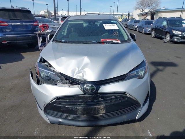 5YFBURHE7JP788851 Toyota COROLLA LE