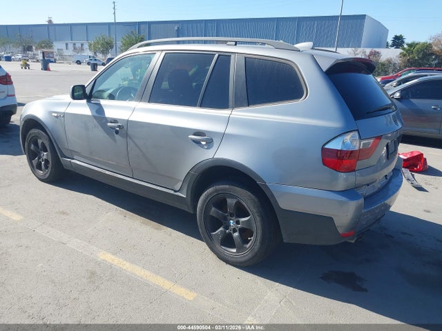 2007 BMW X3 WBXPC934X7WF23967 Photo 2
