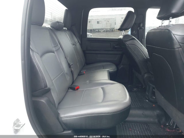 44590510 :رقم المزاد ، 3C63R3CL2RG225546 vin ، 2024 Ram 3500 Tradesman  4x4 6'4 Box مزاد بيع