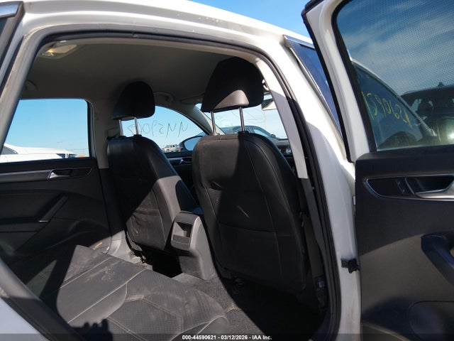 Продаж на аукціоні авто 2016 Volkswagen Passat 1.8t R-line, vin: 1VWAS7A33GC063406, номер лоту: 44590621