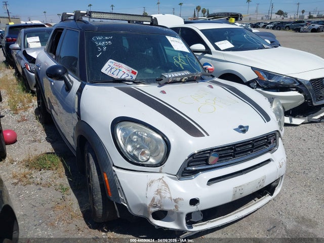 2015 MINI COUNTRYMAN WMWZC5C57FWP45172 Photo 0