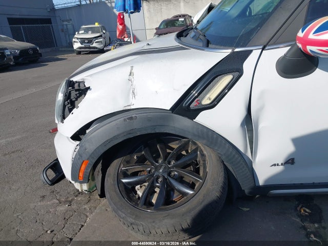2015 MINI COUNTRYMAN WMWZC5C57FWP45172 Photo 5