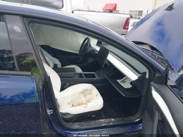 2023 TESLA MODEL 3 5YJ3E1EB7PF632567 Photo 4