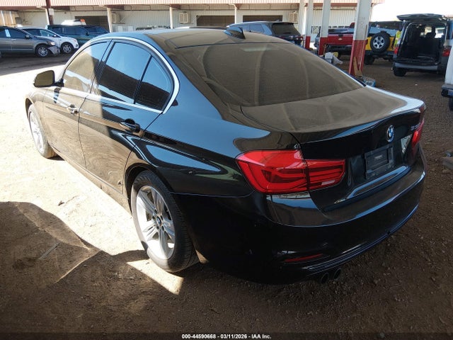 WBA8B9C3XHK885764 BMW 330I