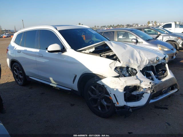 2021 BMW X3 5UXTY3C05M9G51582