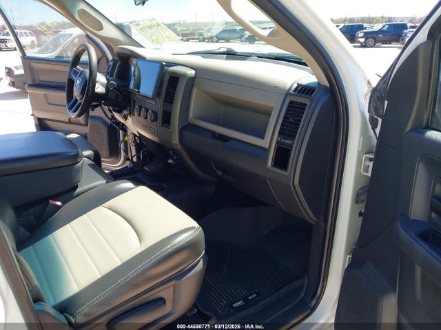 44590771 :رقم المزاد ، 3D73Y4CL1BG543574 vin ، 2011 Ram Ram 3500 St مزاد بيع