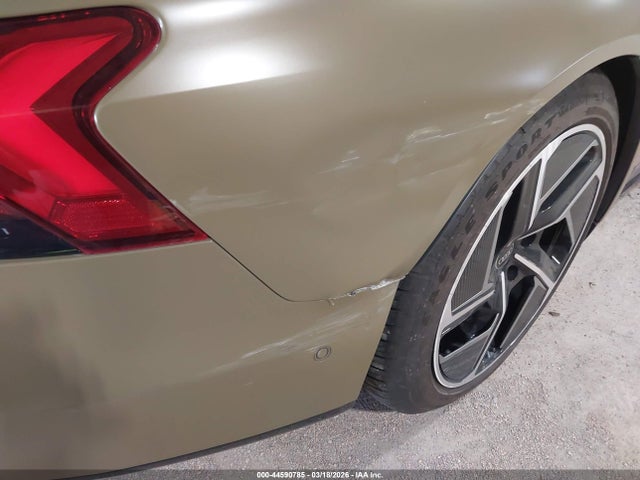 Aukcja sprzedaży 2023 Audi Rs E-tron Gt Quattro, vin: WAUBHBFW8P7903049, numer aukcji: 44590785