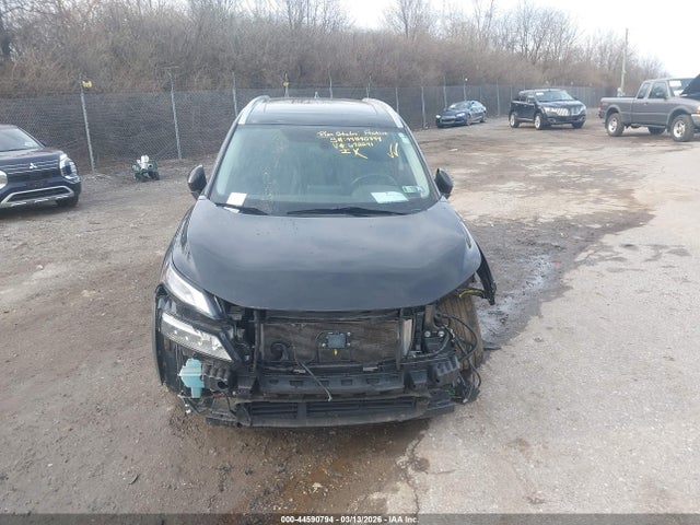 5N1AT3BB0MC692241 Nissan Rogue Sv Intelligent Awd