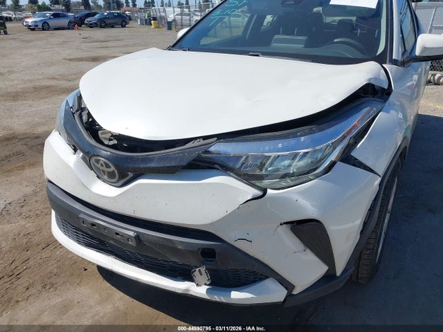 2021 TOYOTA C-HR JTNKHMBX1M1120887 Photo 5