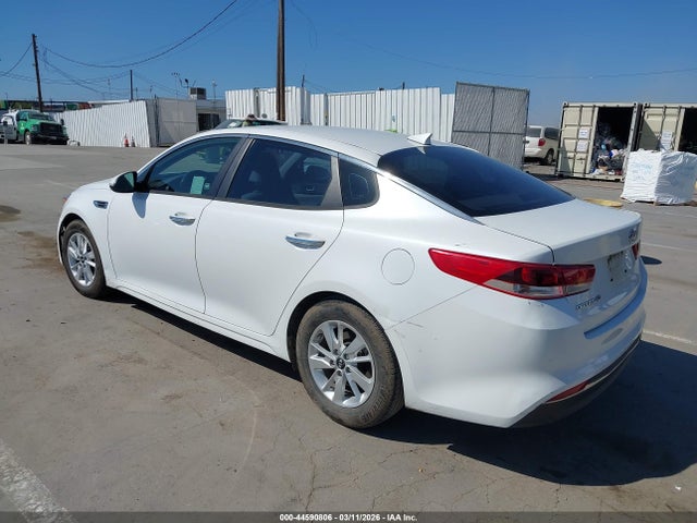 2016 KIA OPTIMA KNAGT4L39G5102636 Photo 2