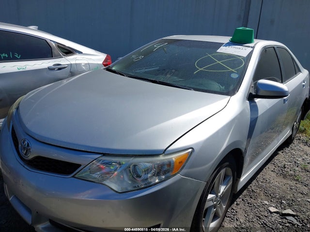 4T1BF1FK4EU773782 Toyota CAMRY SE