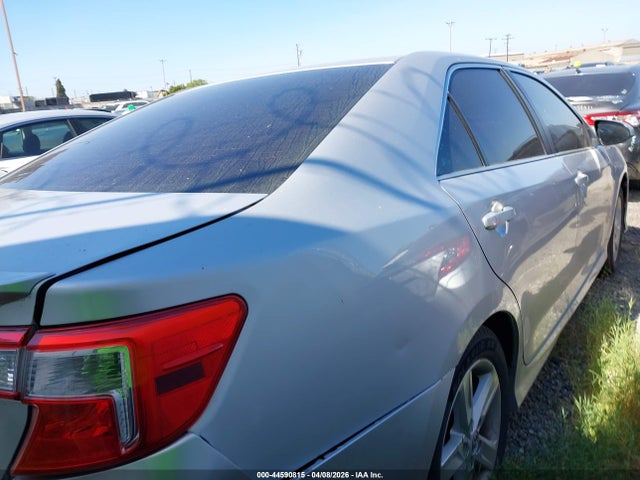 4T1BF1FK4EU773782 Toyota CAMRY SE