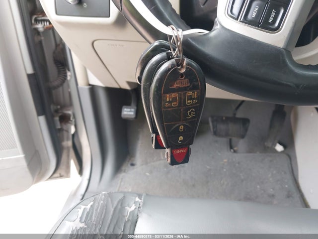 Продажа на аукционе авто 2011 Volkswagen Routan Se, vin: 2V4RW3DG9BR642665, номер лота: 44590878