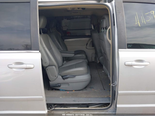 Продажа на аукционе авто 2011 Volkswagen Routan Se, vin: 2V4RW3DG9BR642665, номер лота: 44590878