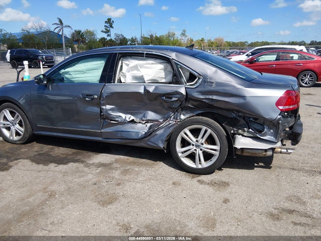 Продаж на аукціоні авто 2015 Volkswagen Passat 1.8t Se, vin: 1VWBT7A34FC041463, номер лоту: 44590881