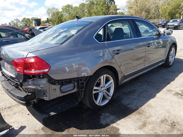 Продаж на аукціоні авто 2015 Volkswagen Passat 1.8t Se, vin: 1VWBT7A34FC041463, номер лоту: 44590881